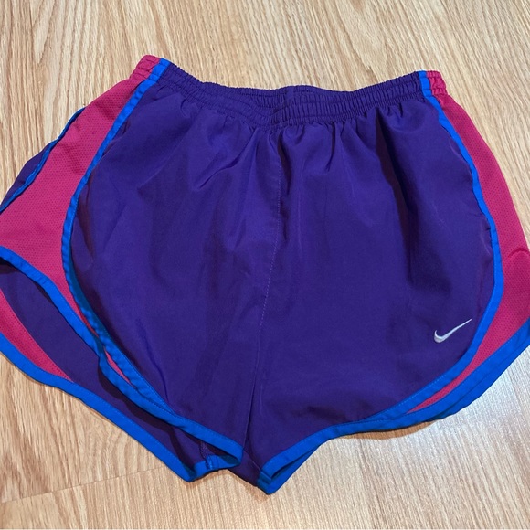 Nike‎ dri fit purple shorts small - Picture 1 of 3